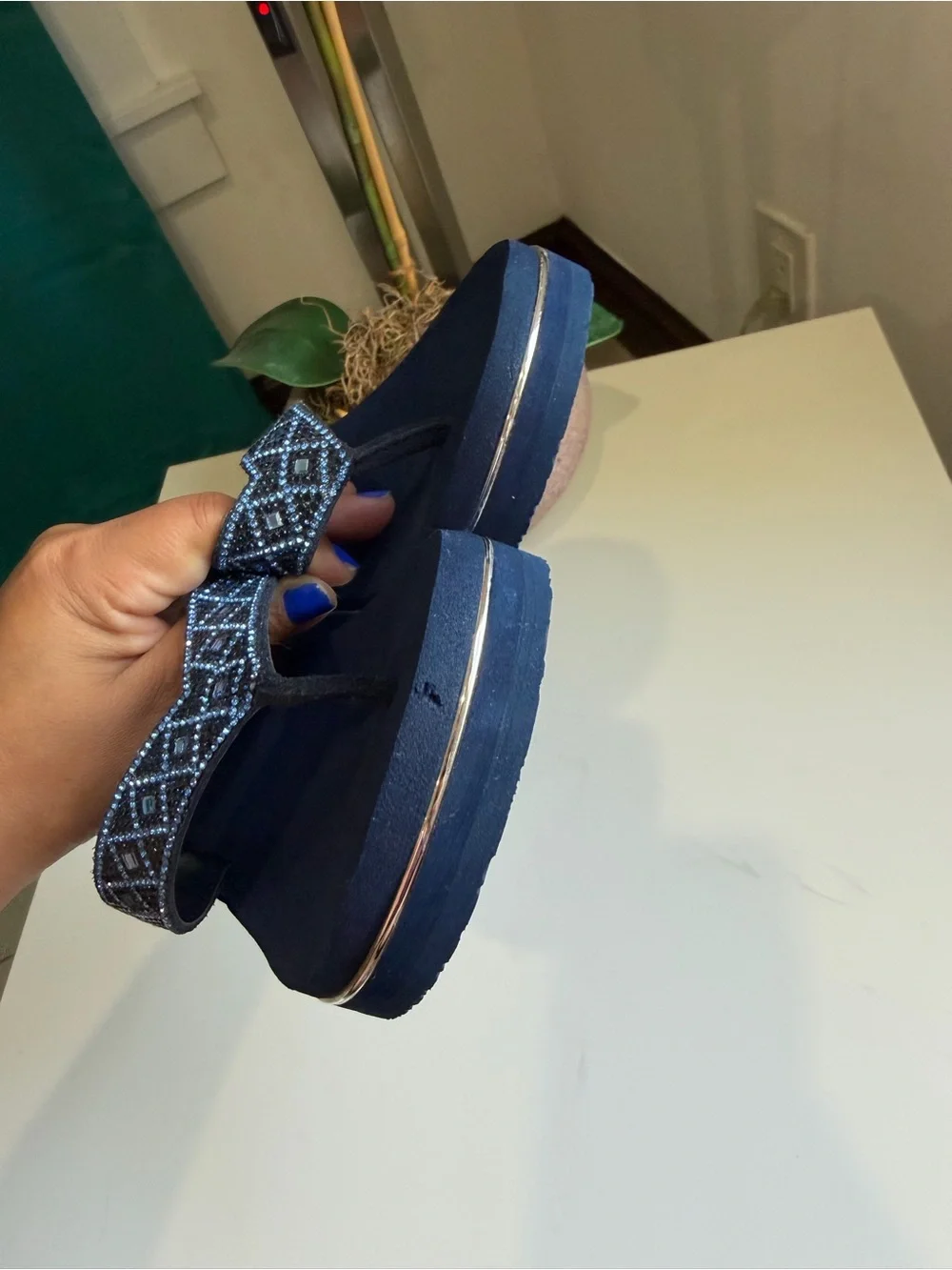 Yellow Box Achillas Navy Blue Rhinestone Wedge Platform Sandals Sz 7.5 - Picture 8 of 14